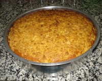 Cuca de baunilha com farofinha de coco e canela