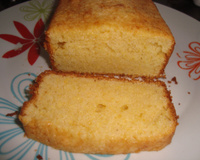 Bolo de queijo com milharina