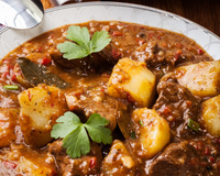 Pernil picado com batatas