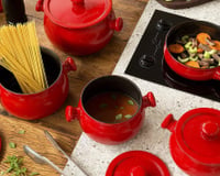 Sonho de qualquer cozinha! Panelas Ceraflame mantém os alimentos quentes por mais tempo e estão com 53% de desconto