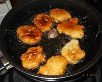 Bolinho de banana de frigideira