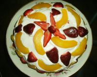 Bolo de chantilly com frutas