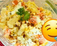 O acompanhamento perfeito para o churrasco ou frango assado de domingo: essa é a receita de salada de maionese da minha família