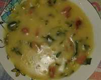 Sopa de mandioca prática e deliciosa