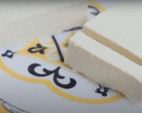 Aprenda como fazer tofu caseiro: receita fácil do queijo de soja leva 3 ingredientes