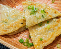 Nem pão, nem omelete: agora só como essa panquequinha salgada que aprendi com a minha vizinha indiana no café da manhã