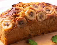 A melhor receita de bolo de banana com 5 ingredientes e em apenas 4 passos