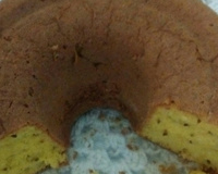 Bolo de fubá com erva doce