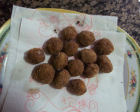 Bolinho de carne moída com hortelã