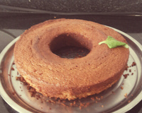 Bolo de talos e folhas de beterraba