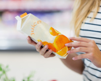 Como escolher suco de caixinha? as dicas de uma nutricionista vão te ajudar na hora da compra