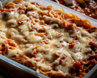 Espaguete assado à toscana: aqui em casa dizem que é melhor que lasanha e me pedem o tempo todo