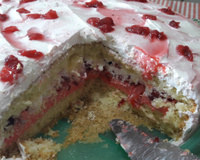 Bolo mousse de morango