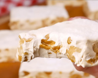 Nunca mais comprei depois que aprendi a fazer torrone caseiro: com apenas 5 ingredientes, dá até para vender!