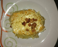 Batata recheada com estrogonofe de frango