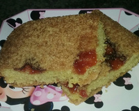 Bolo de fubá com goiabada