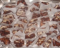 Palheta (chocolate com biscoito)