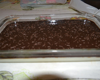 Doce gelado de coco com chocolate