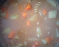 Sopa de feijão com macarrão