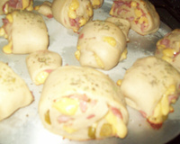 Pãezinhos de presunto e queijo