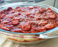 Purê de batata com salsicha ao molho