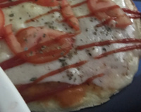 Pizza de frigideira com massa de panqueca