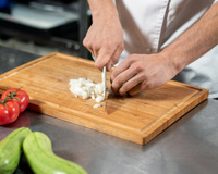 Não segure a faca de cozinha errado! Aprenda a manusear o utensílio de forma segura