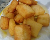 Mandioca frita cremosa