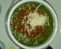 Sopa de agrião com azeite de tomate seco