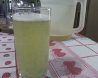 Suco de limão com hortelã super refrescante