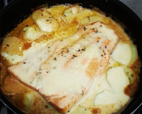 Salmão ao forno com molho branco