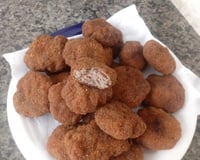 Bolinho de carne moída à milanesa