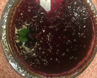 Torta de cream cheese com geleia de jabuticaba