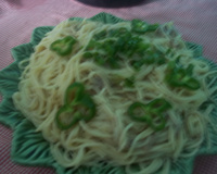 Espaguete espinhoso a dois queijos