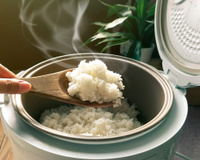Panela elétrica de arroz: descubra as vantagens de se ter uma na cozinha!