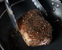 Técnicas culinárias: o que é selar e reduzir