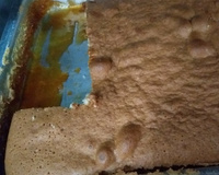 Bolo invertido de banana caramelada de liquidificador