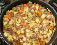 Carne moída com jardineira de legumes