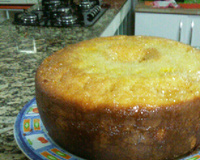 Bolo de laranja molhadinho