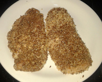 Peito de frango com crosta de linhaça