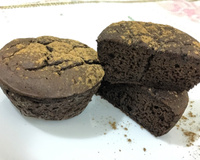 Bolo de cacau e biomassa de banana verde