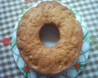 Bolo de frutas e chocolate