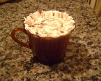 Chocolate quente com leite condensado e creme de leite