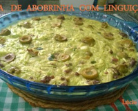Torta de abobrinha com linguiça