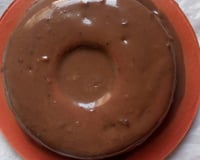 Bolo de laranja com cobertura de chocolate