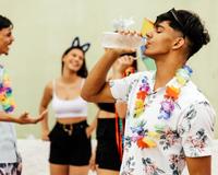Alimentação no Carnaval: dá para curtir a festa sem enfiar o pé na jaca?