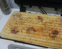 Pão de queijo de sanduicheira