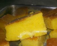 Bolo de queijo com milharina