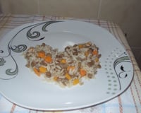 Arroz com lentilha e linguiça na panela de pressão