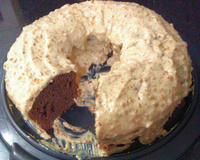 Bolo de chocolate com paçoca diet